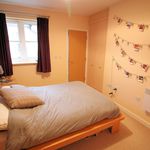 Rent 2 bedroom apartment in Aylesbury