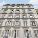 Appartement de 16 m² avec 3 chambre(s) en location à Paris