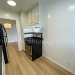 Rent 2 bedroom apartment of 102 m² in Santa Monica