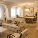Rent 3 bedroom apartment of 170 m² in València
