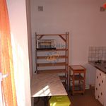 Appartement de 18 m² avec 1 chambre(s) en location à Saint-Affrique