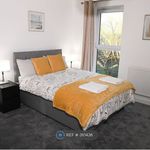 Rent 2 bedroom apartment in Dartford