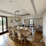 Rent 4 bedroom house of 320 m² in Penteli