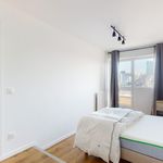 Rent a room of 86 m² in Nanterre