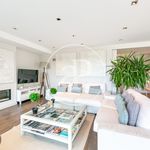 Rent 10 bedroom house of 886 m² in Barcelona