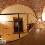 Rent 1 bedroom apartment of 60 m² in Prato