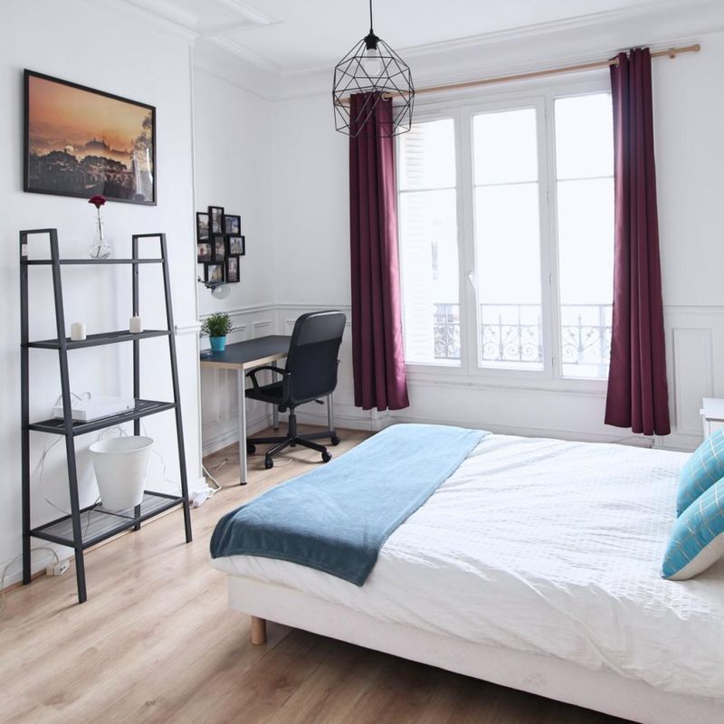 Spacious and comfortable room - 16m² - PA20 Paris 10ème