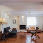 Rent 2 bedroom apartment of 115 m² in Βούλα