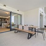 Rent 2 bedroom apartment of 105 m² in Benahavís
