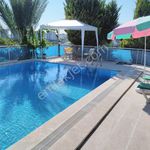 Rent 6 bedroom house of 250 m² in Antalya