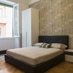 Rent a room of 170 m² in Roma