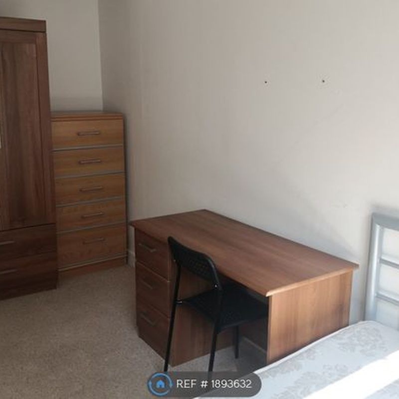 End terrace house to rent in Beeston Road, Nottingham NG7 Dunkirk