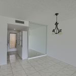 Rent 2 bedroom apartment of 1023 m² in Delray Beach