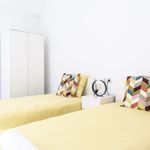 Rent 2 bedroom apartment of 82 m² in San Roque