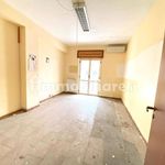 Affitto 5 camera appartamento di 370 m² in Giugliano in Campania