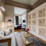 Affitto 4 camera appartamento di 214 m² in Florence