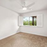 Rent 4 bedroom apartment of 262 m² in Agoura Hills