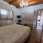 Rent 3 bedroom house of 90 m² in Locri