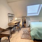 Rent a room of 250 m² in Schaerbeek