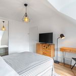 Rent a room of 83 m² in Düsseldorf