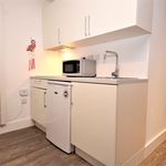 Rent 1 bedroom apartment in Oldham