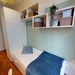 Rent 6 bedroom apartment in Paris