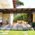 Rent 6 bedroom house of 220 m² in Fiumicino