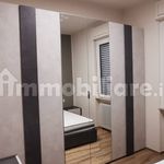 Affitto 4 camera appartamento di 140 m² in Piacenza