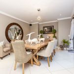 Rent 5 bedroom apartment of 1184 m² in Johannesburg
