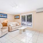 Rent 3 bedroom house of 612 m² in Gold Coast