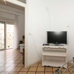 Rent a room of 140 m² in Granada