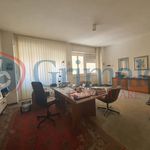 Rent 4 bedroom apartment of 105 m² in Taranto