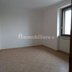 Affitto 4 camera casa di 120 m² in Rivanazzano Terme