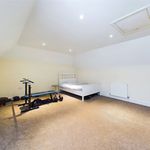 Rent 6 bedroom house in Farnham