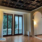 Affitto 4 camera appartamento di 183 m² in Milano