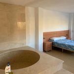 Alquilo 11 dormitorio casa de 344 m² en Jaén