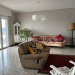Affitto 5 camera appartamento di 190 m² in Arenzano