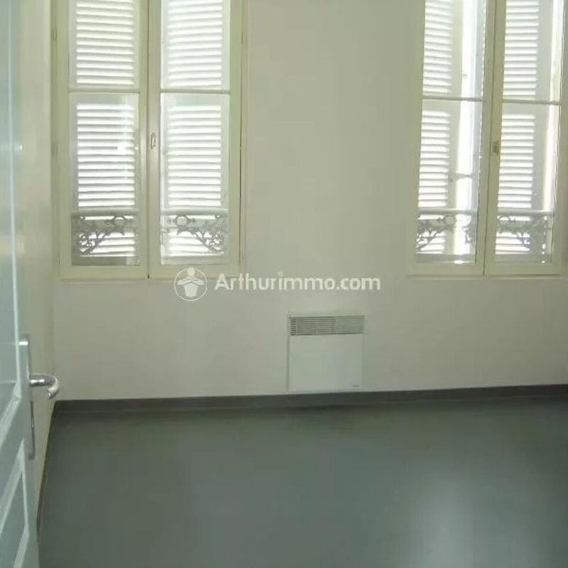 Louer appartement de 3 pièces 72 m² 550 € à Saint-Jean-d'Angély (17400) : une annonce Arthurimmo.com
