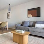 Rent 2 bedroom apartment of 109 m² in lisbon