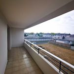 Rent 1 bedroom apartment of 80 m² in Angers
