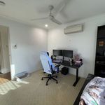 Rent 4 bedroom house of 771 m² in Moranbah