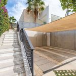 Rent 5 bedroom house of 300 m² in Marbella