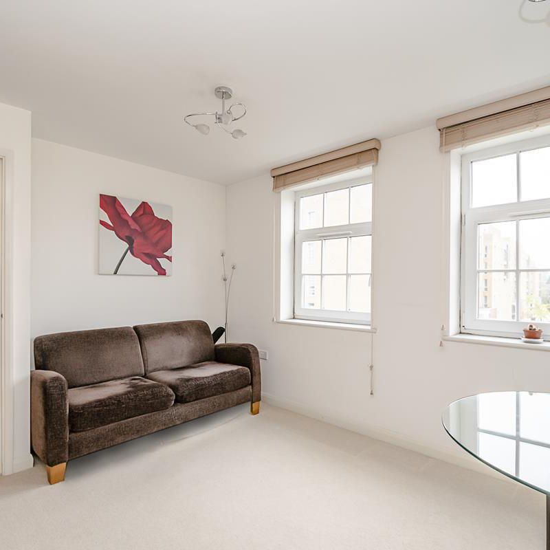 1 bedroom property to let in Queensgate Lodge, Cookham Road, SL6 - £1,150 pcm Maidenhead