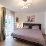 Rent 6 bedroom house of 403 m² in Matulji