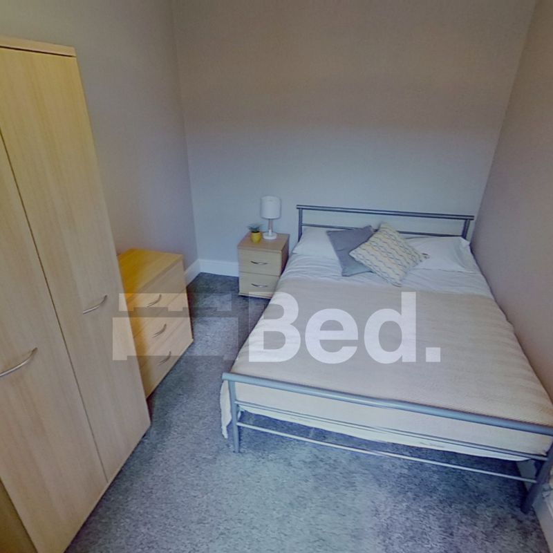 To Rent - 85 Whipcord Lane, Chester, Cheshire, CH1 Prices from £120 pw Abbot's Meads
