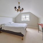 Rent 5 bedroom house in Bracknell