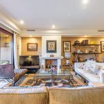 Rent 5 bedroom house of 292 m² in Marbella