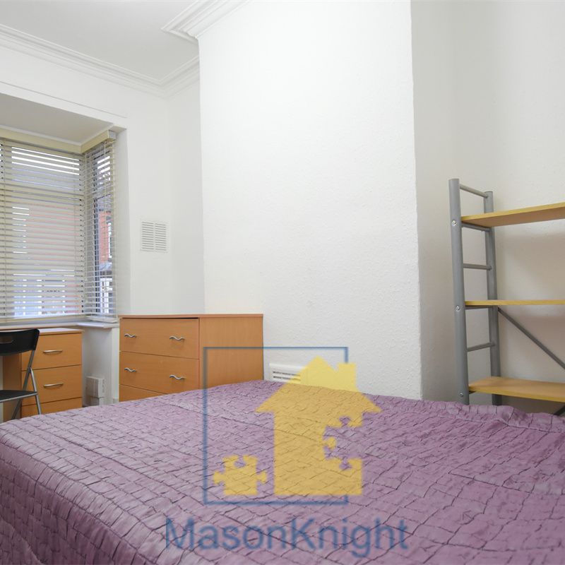 £108 PPPW 2024/2025 ACADEMIC YEAR Newly Refurbished 3 Double Bedroom Student House Westminster Road Selly Oak Suitable for Students or Professionals Selly Park