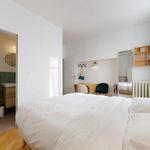 Louez une chambre de 460 m² à Marseille