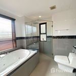 Rent 1 bedroom house of 90 m² in Phuket
